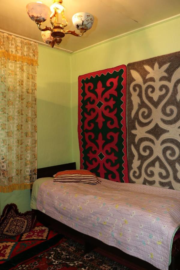 Guest House Oimo Balykchy Экстерьер фото