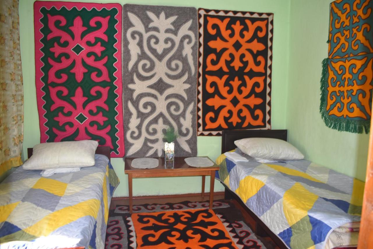 Guest House Oimo Balykchy Экстерьер фото